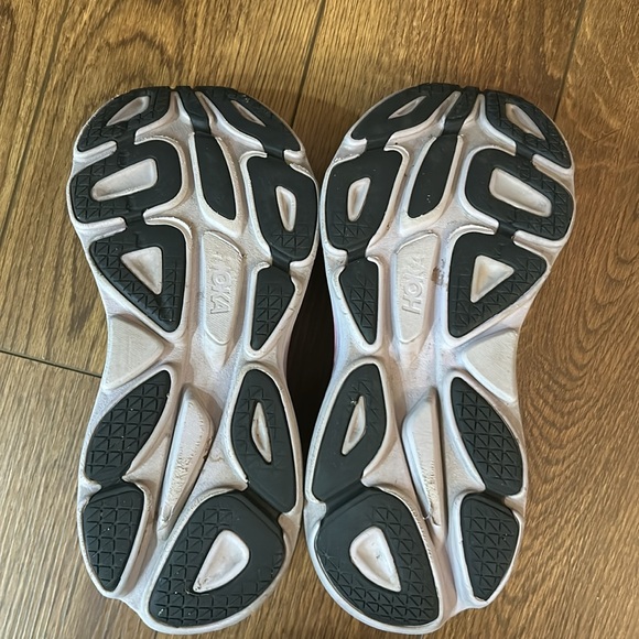 Hoka Women Bondi 8 size 9 - Picture 3 of 5